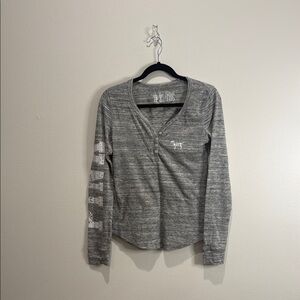 PINK Victoria's Secret Patterned Gray
 Long Sleeve Henley Top